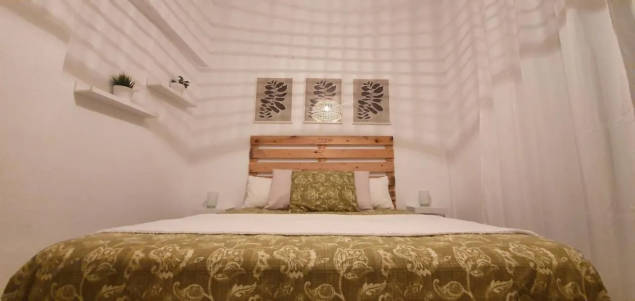 Guest house Mojo Hostel Boutique Jerez de la Frontera